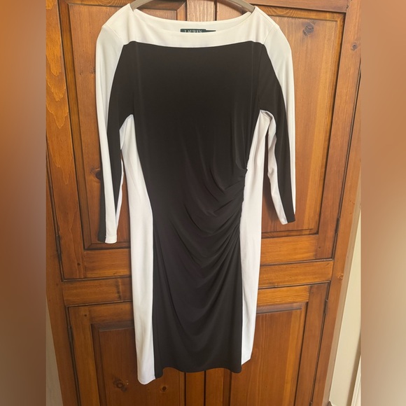 Ralph Lauren Dresses & Skirts - Lauren Ralph Lauren Black & White Long Sleeve Dress with ruching. Size 12   EUC